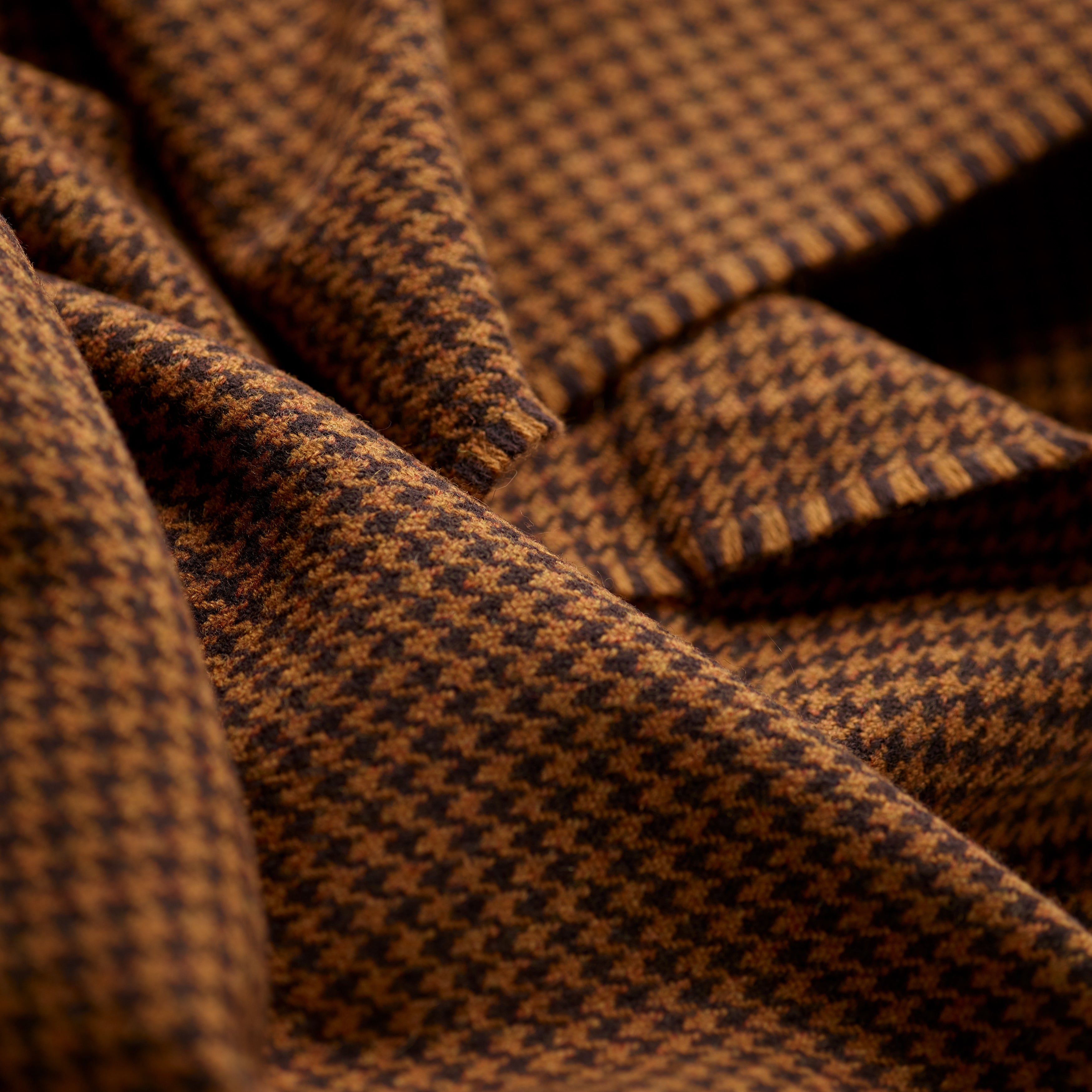 Fox-Brothers-Finest-Quality-51%-Cashmere-49%-Merino-Wool-Scarf-Chestnut-Houndstooth  
